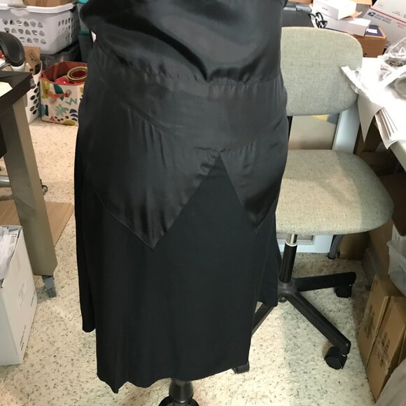 Women's Club Monaco Black Silk Sleeveless Dress Size 2P - Picture 3 of 7